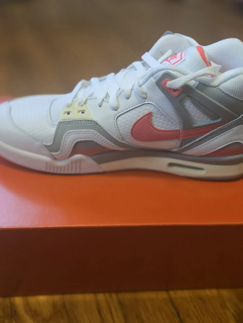 Nike Men's Air Tech Challenge 2 - Picture 5 of 8